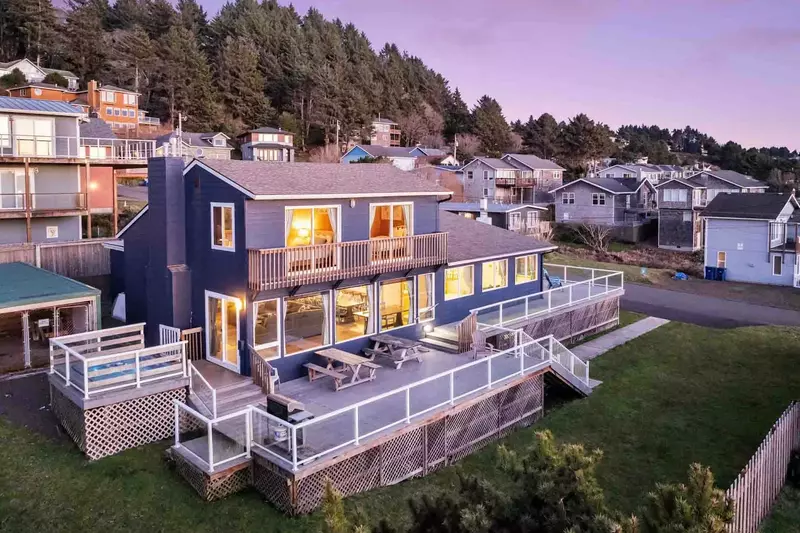 Welcome to West Haven! Please enjoy this one of a kind Oregon Coast paradise in Lincoln City.