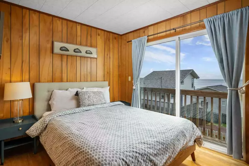 There are plenty of beds for all your friends and family!