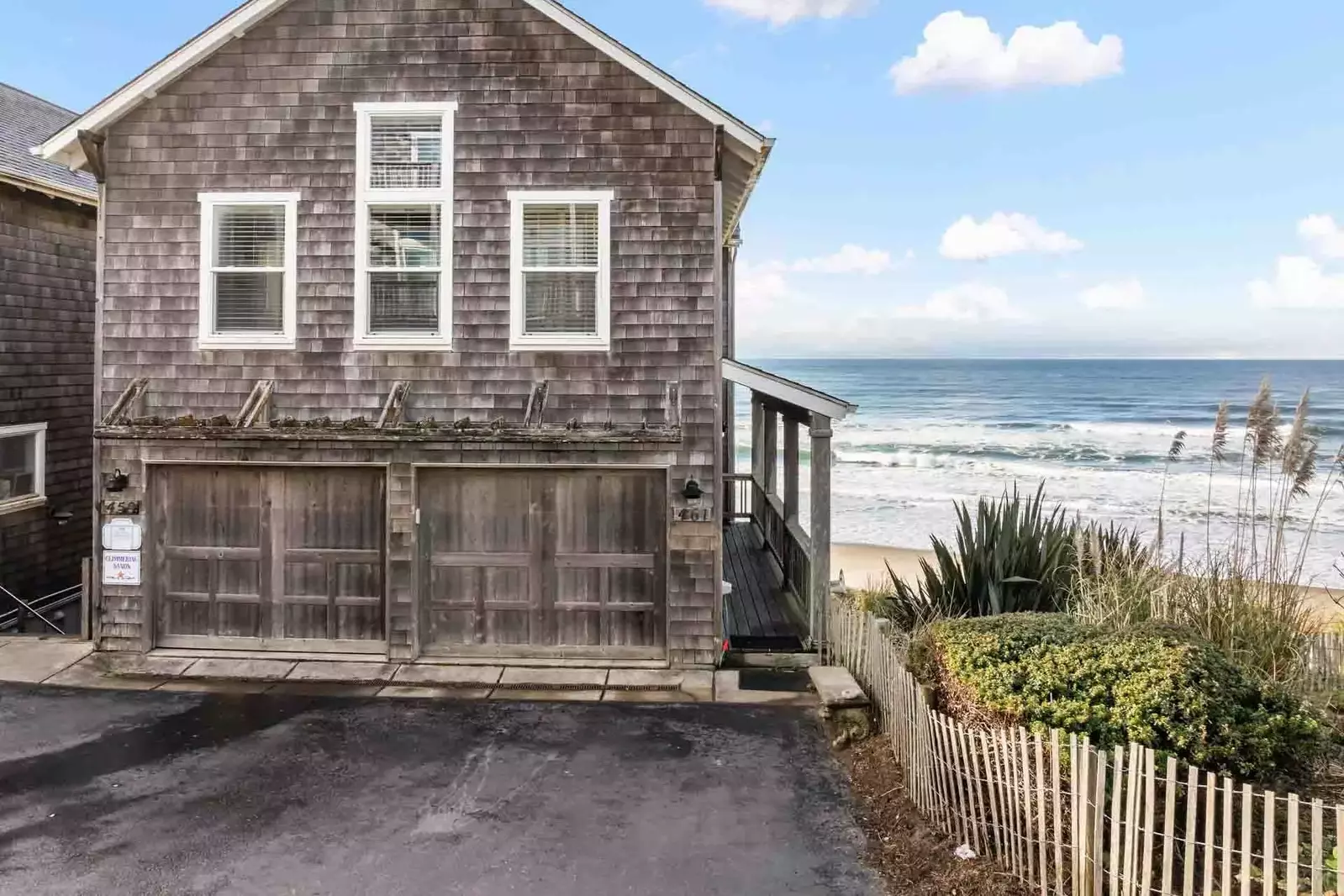 Depoe Bay is a short drive south of Lincoln City, Cannon Beach, and Seaside. Use this rental as a base camp for an Oregon Coast adventure!