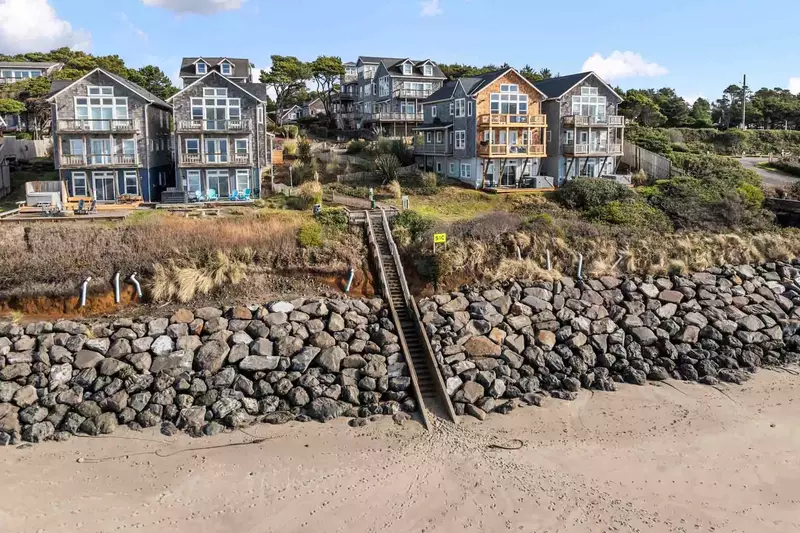 Please reach out with any questions about family activities around Bella Beach, Depoe Bay, and the Oregon Coast.