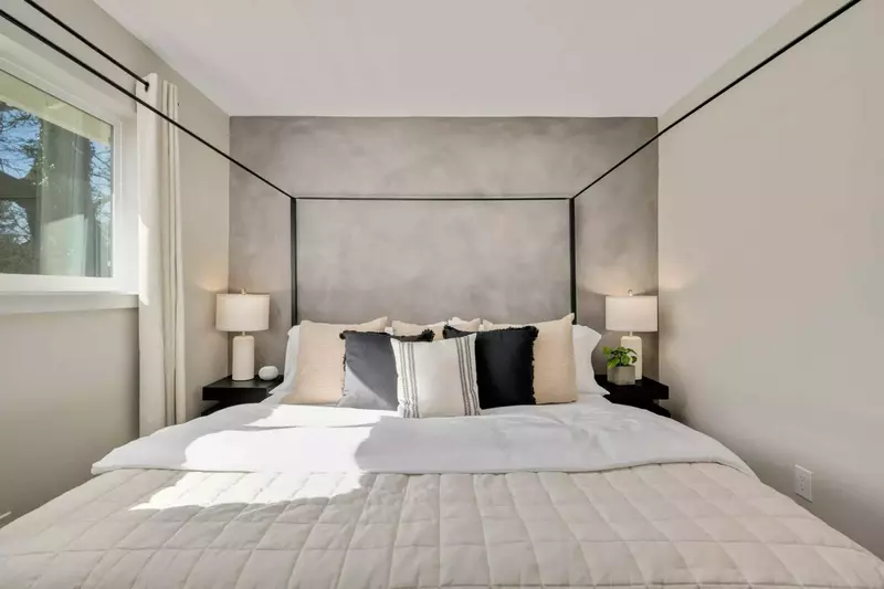 All the beds are updated and incredibly comfortable. Another feature that makes this rental so relaxing!