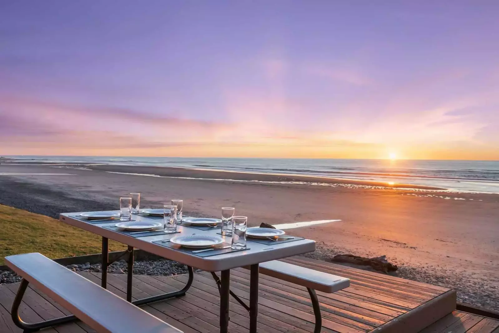 "The views were absolutely breathtaking. From all angles of the house. My entire family loved the house." - Wesley