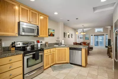 Cook delicious meals for breakfast, lunch, and dinner in this fully equipped kitchen. We suggest grabbing some seafood from a local market.