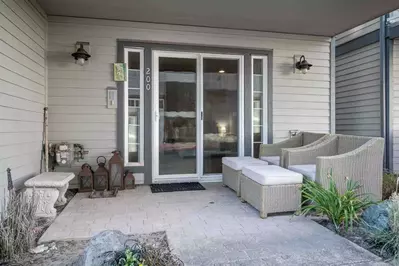 "So convenient when you have kids. Walk straight to the beach, and straight back" - Mike