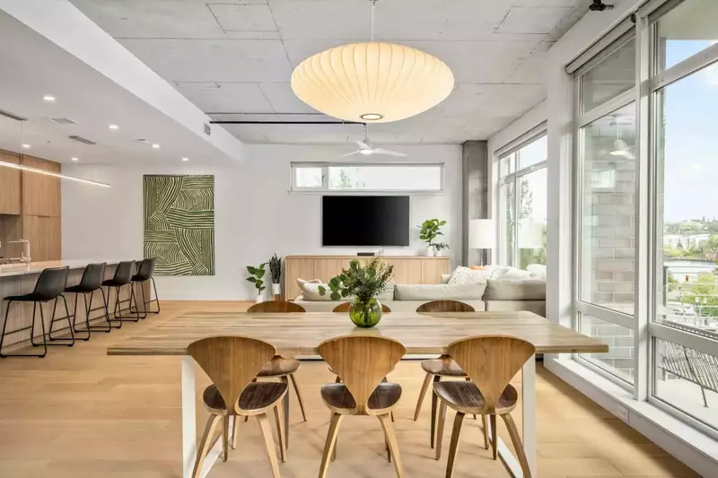 "This was truly an amazing stay. The host was very responsive and the space was immaculate." - Kelly