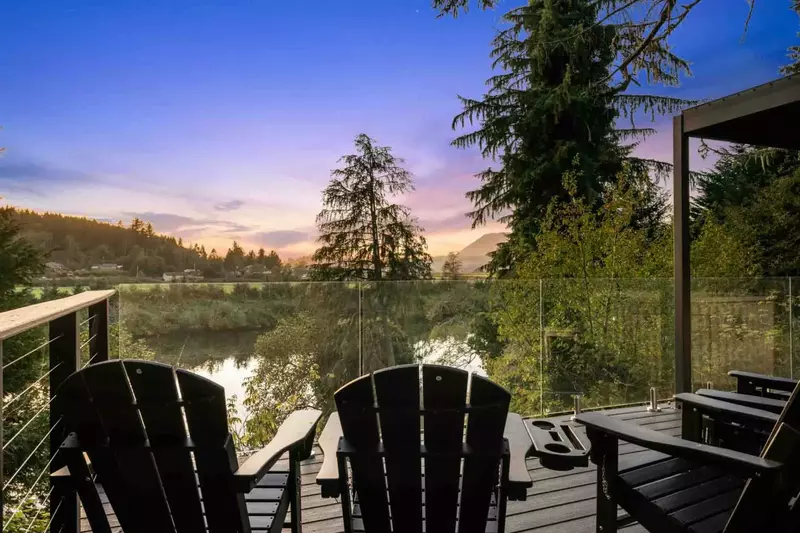 Enjoy the beauty of the Nehalem River and the Oregon Coast while relaxing on the porch.