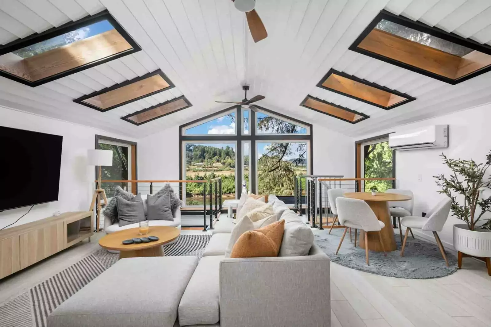 "This space is absolutely gorgeous and super private!" - Nicole