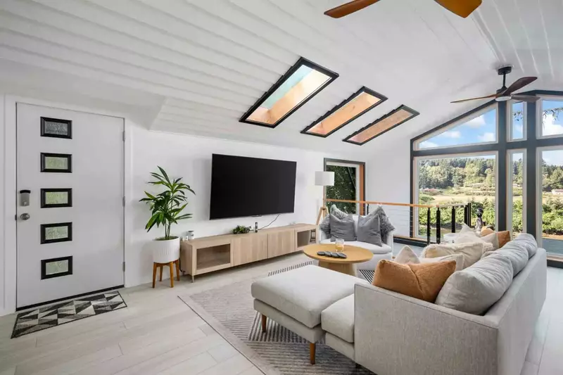 "All communication from the management company was excellent as well. We will stay again!" - Shirely