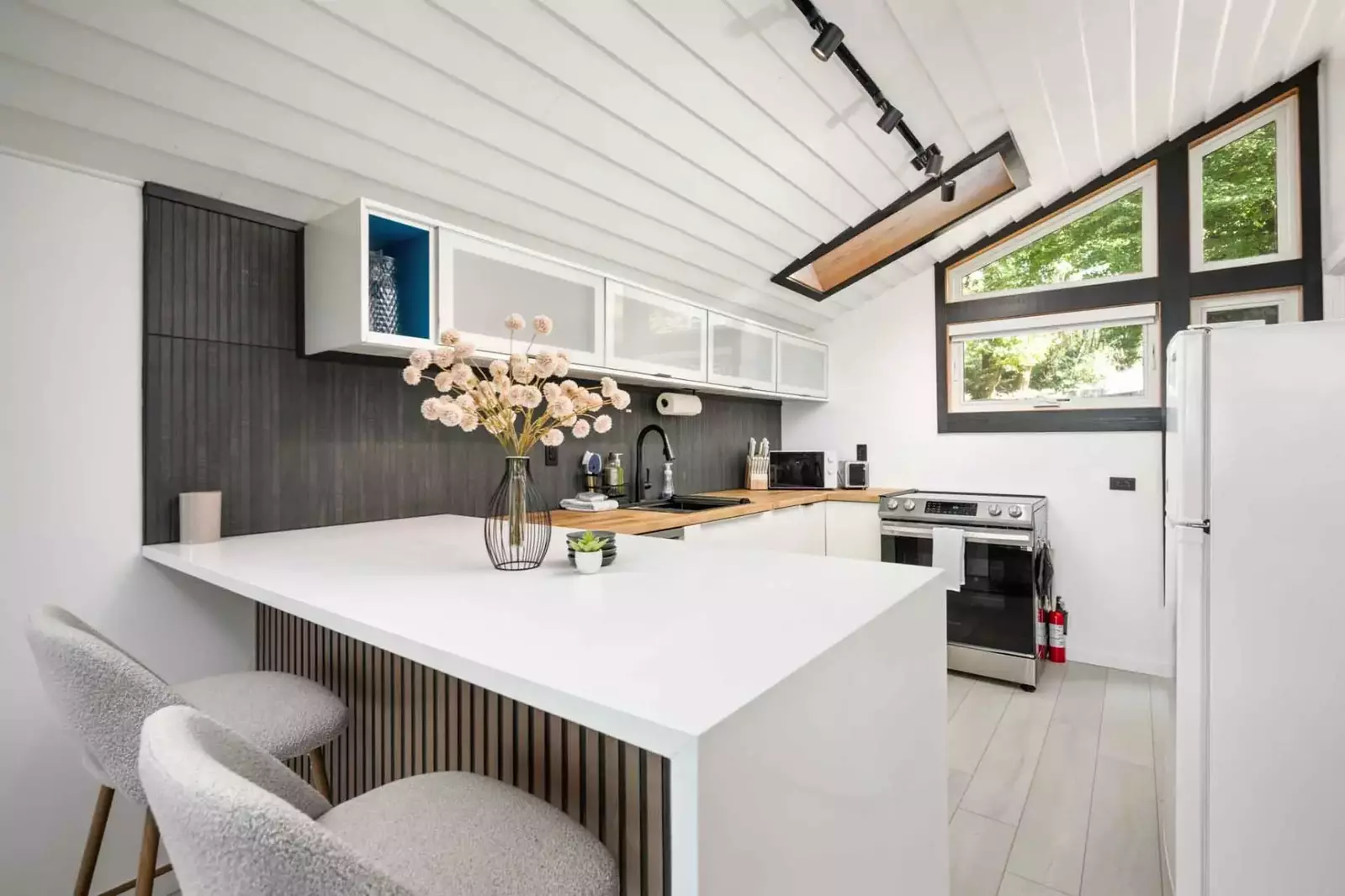 Cook delicious meals for breakfast, lunch, and dinner in this fully equipped kitchen. You can fish, crab, or clam to gather local ingredients!