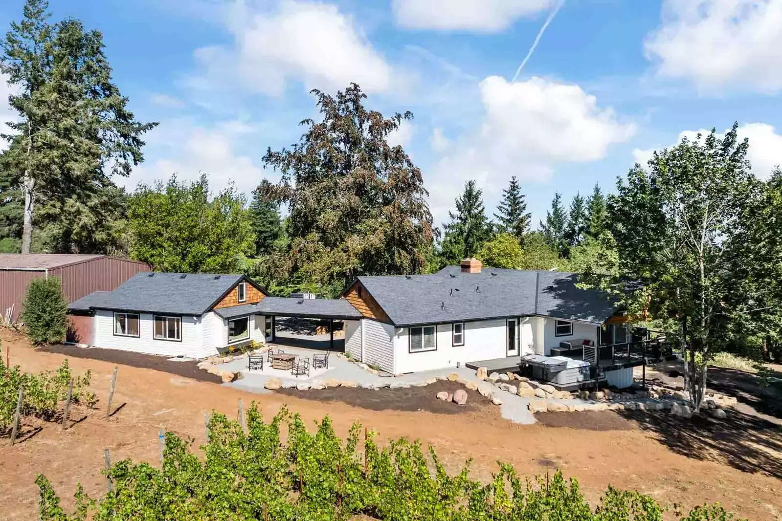 Breathtaking vineyard views and the ultimate in comfort and style