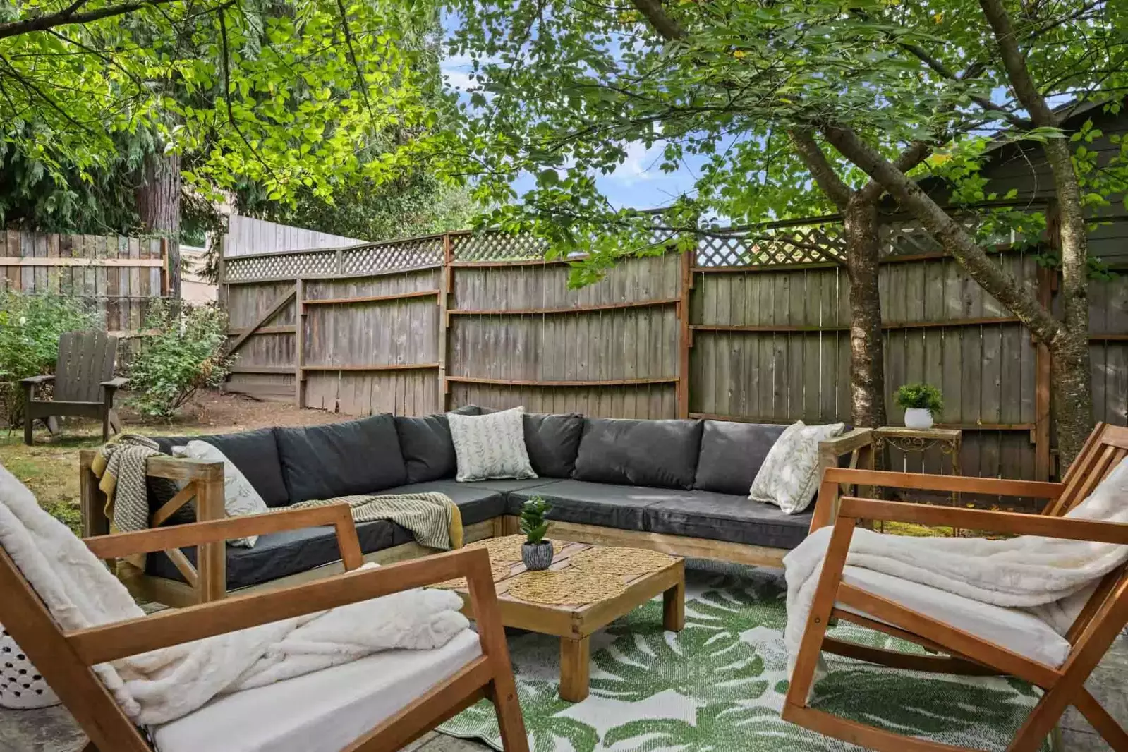 "Enjoyed the backyard and porch and had a tv night together. Homey and clean." - Tamara