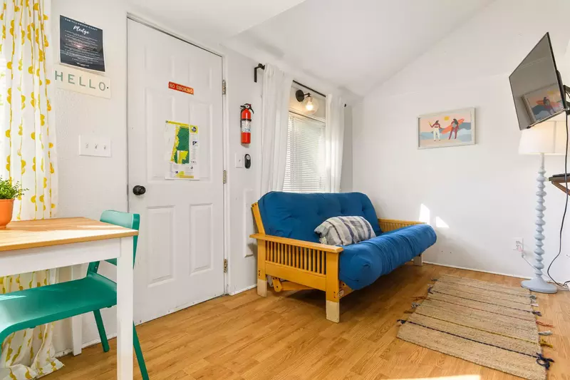 Welcome to the Sea Haven Motel Unit 6. We hope we get to host you at this Rockaway Beach rental. Please reach out with any questions.