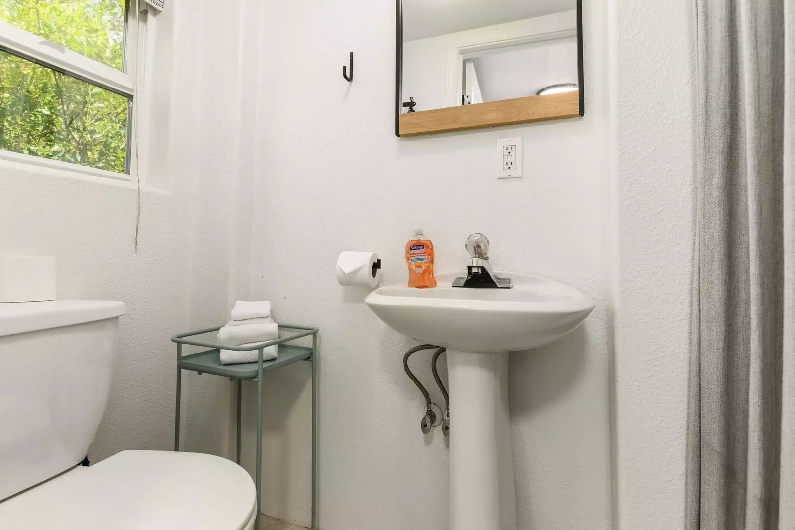 We hope we get to host you at this Sea Haven Motel Unit 6. Please reach out to us with any questions. We are happy to answer!