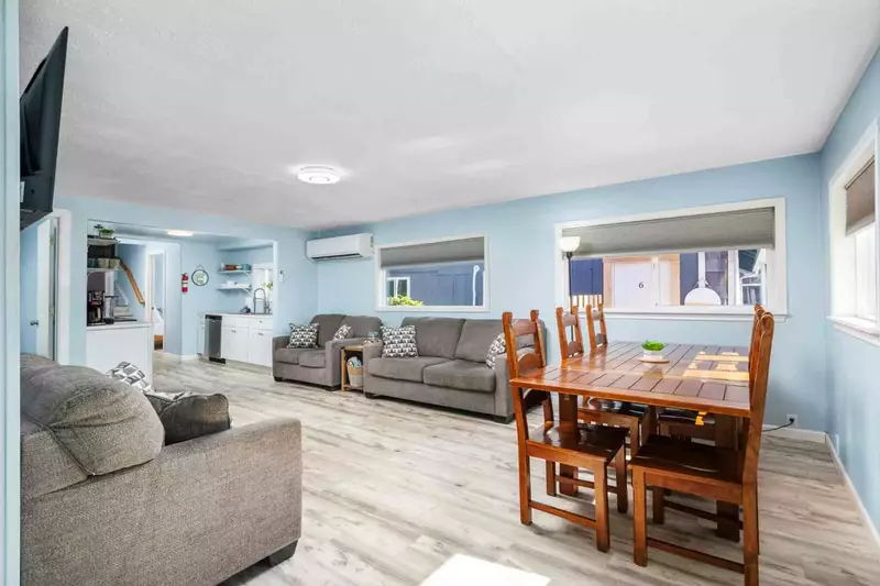 Welcome to the Cottages at Rockaway Beach Suite #5. We hope we get to host you at this Rockaway Beach rental. Please reach out with any questions.