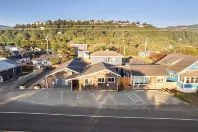 Rockaway Beach has many great restaurants with diverse dining options.