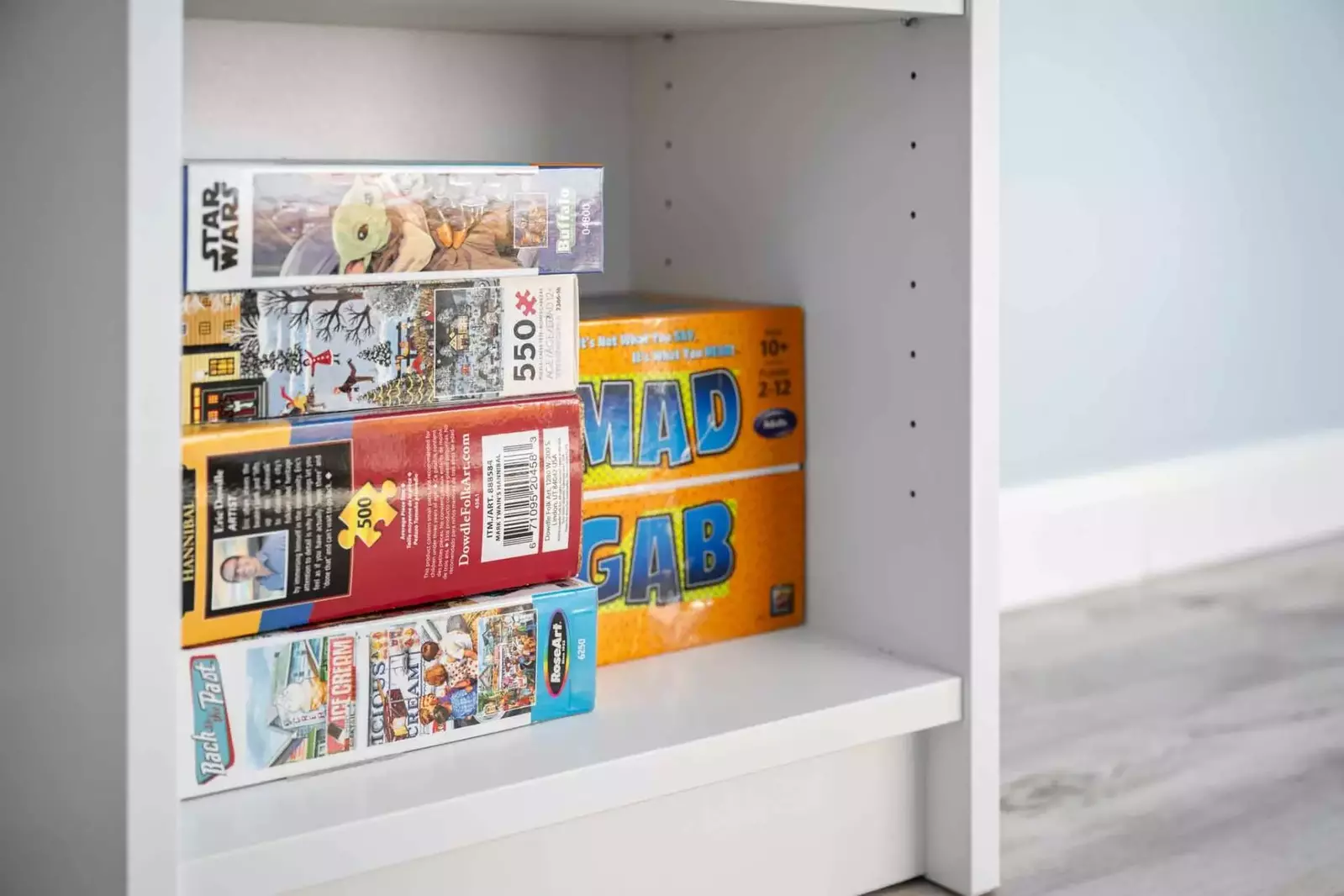 After a day exploring the Oregon Coast enjoy an evening of games and puzzles.