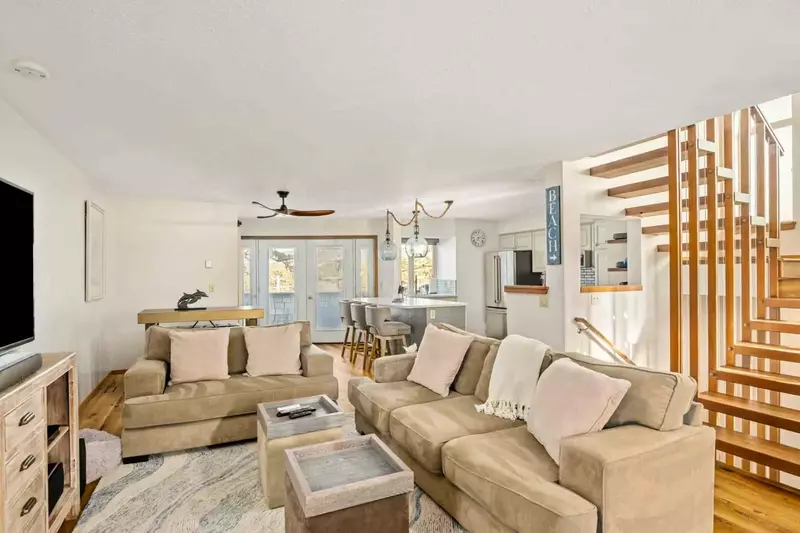 This rental is in Lincoln City, one of the most exciting and iconic cities on the Oregon Coast!