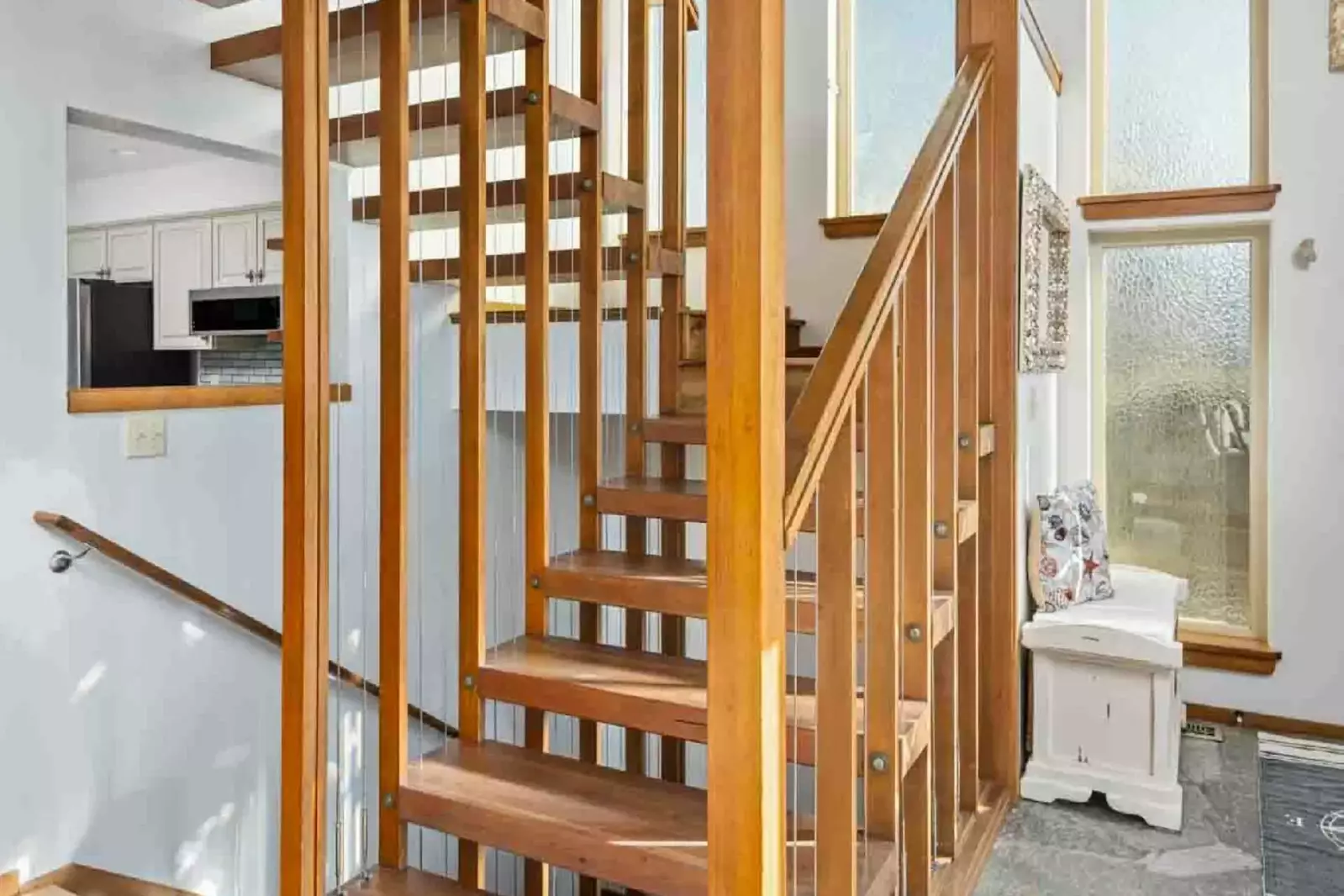 Keep in mind that this rental has many stairs. These stairs help you get amazing ocean views!