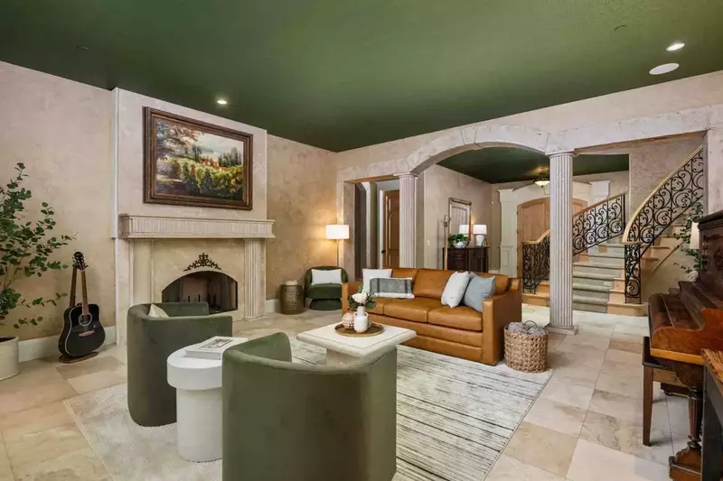 The ornate design makes Horseshoe Haven an exceptional rental.