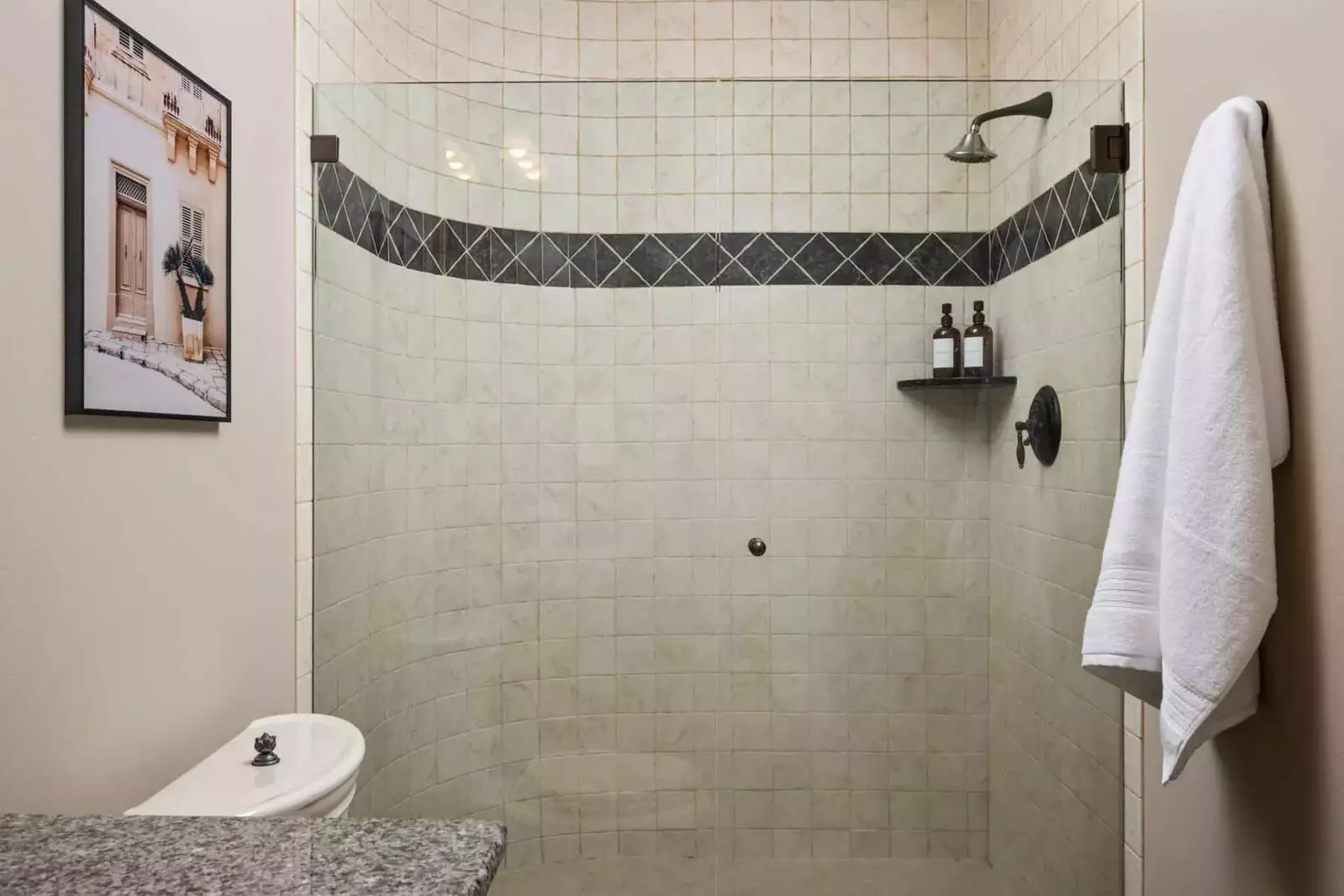 Many of the bathrooms at Horseshoe Haven are en suite.