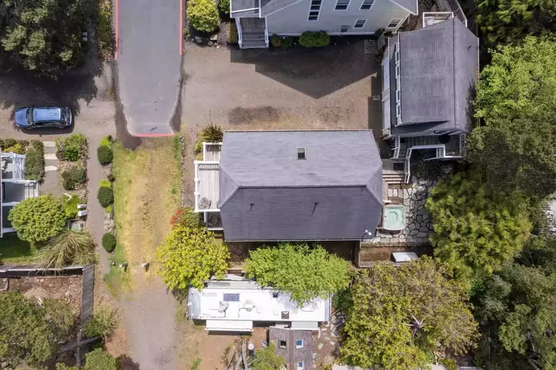 The Oregon Coast is gorgeous in every season. Remember to pack both sunblock and some warm clothing.