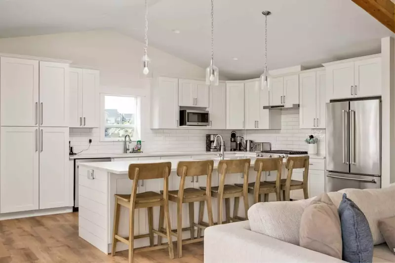 "Out of all the Airbnbs we have stayed at, this kitchen had everything and I mean everything." - Debra