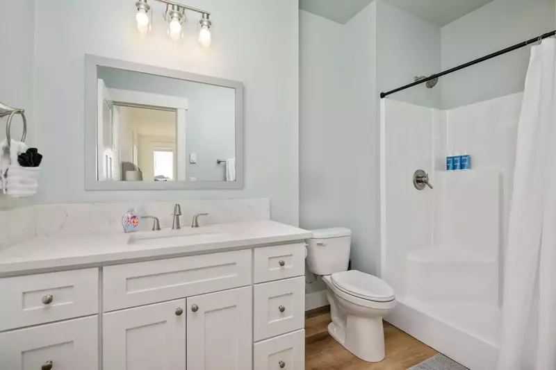 "Had plenty of room for our family gathering of 8. Will definitely be coming back!" -  Angel