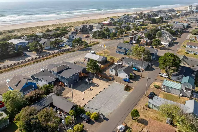 The Cottages at Rockaway Beach are near a bunch of the towns fun shops, sights, and restaurants. Feel free to reach out for suggestions.