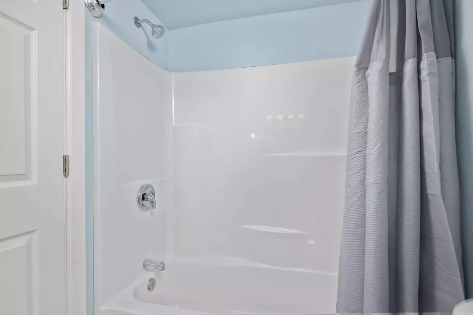 "We enjoyed our stay. The beds were comfortable and it was a nice place to come back to after a day of exploring the area." - Judy