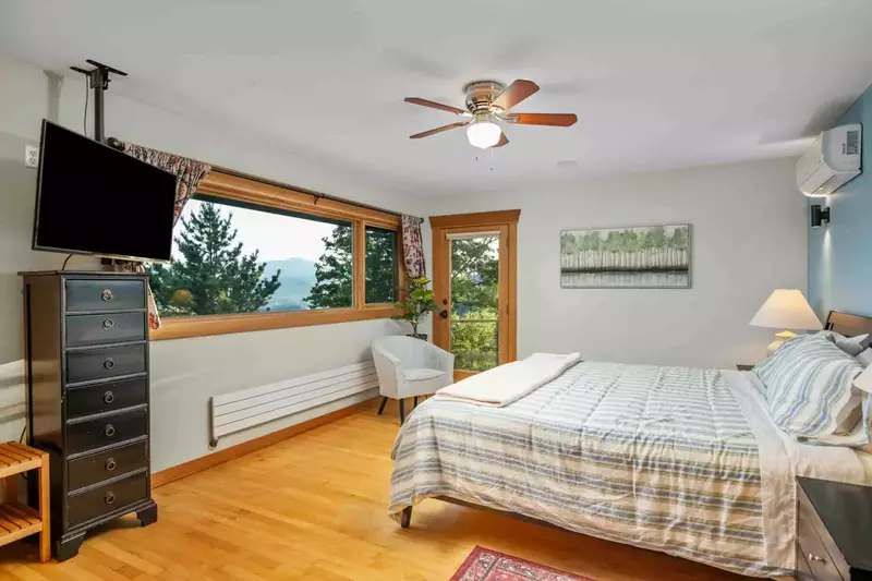 Comfortable beds make it easy to rest up after a day exploring The Gorge.