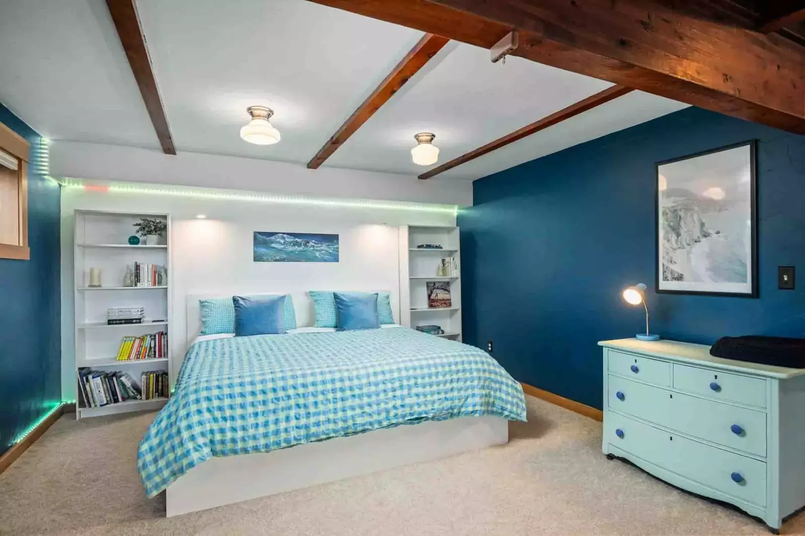 "If we ever come back to White Salmon, we will want to book this place." - Kahi