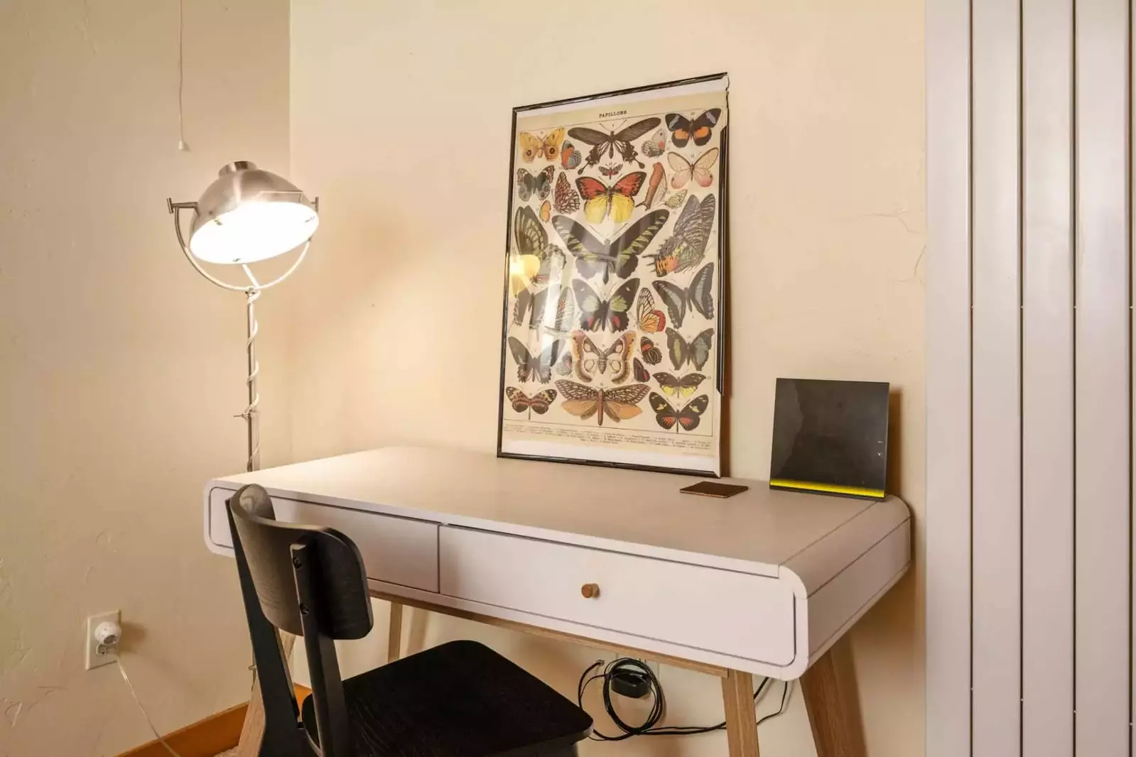 With multiple office spaces, a whole team can work on projects together!