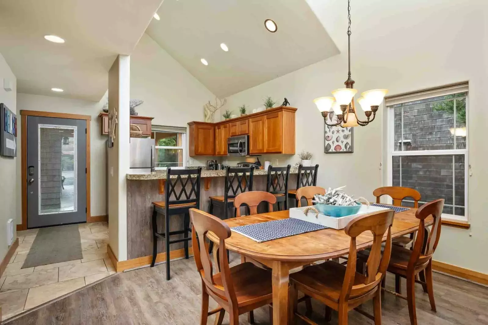 This place is clean and the surroundings are beautiful. - Gregory