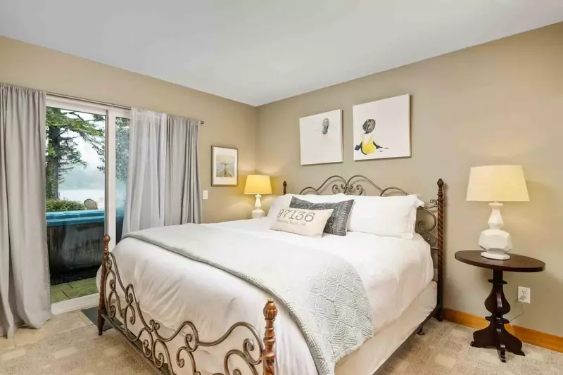 "Our recent stay at Rockaway Beach was nothing short of exceptional. This charming rental easily earns a solid 5 stars for several reasons." - Joshua