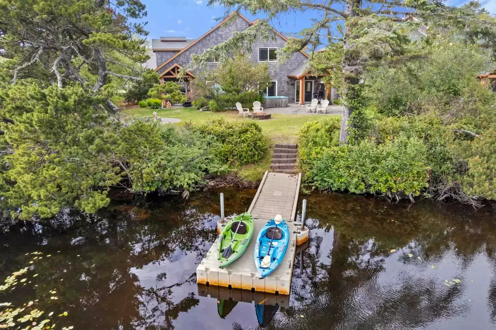 "The cleanliness was impeccable; stepping into the condo felt like entering a freshly prepared suite. The proximity to downtown was a huge plus" -Josh