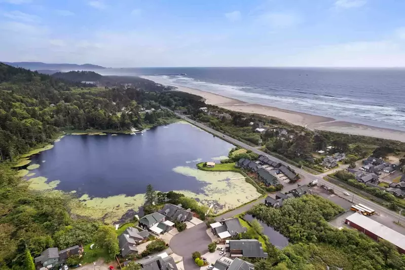 Rockaway Beach is south of Cannon Beach and north of Tillamook. Use this rental as a base camp to explore the Oregon Coast.