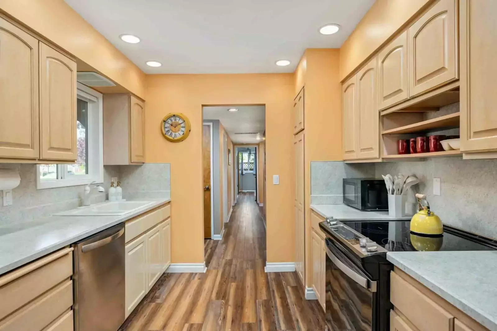 Cook delicious meals for breakfast, lunch, and dinner in this fully equipped kitchen. You can get some ingredients from a Willamette Valley farm.
