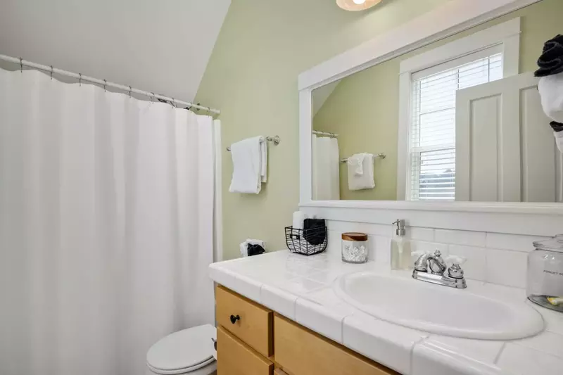 Ann and Kathy's Regal Seagull