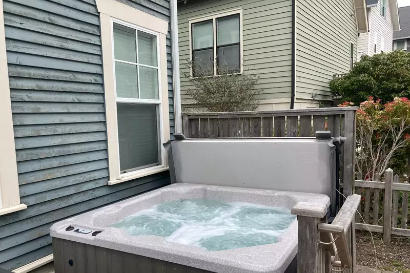 Ann and Kathy's Regal Seagull