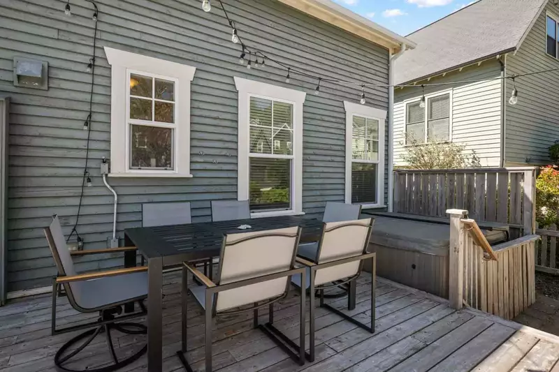 Ann and Kathy's Regal Seagull