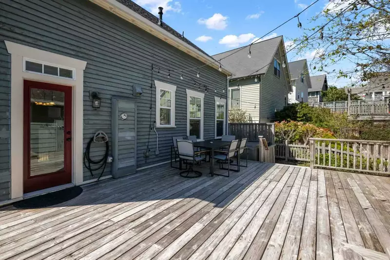 Ann and Kathy's Regal Seagull