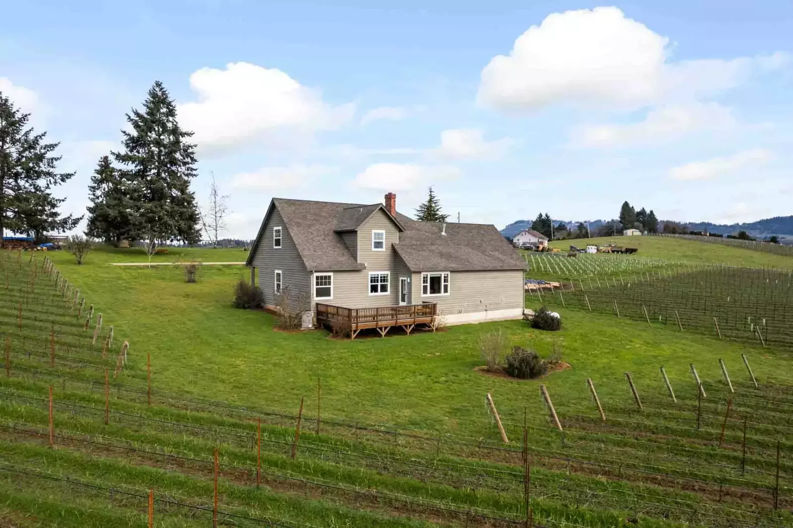 "The house itself is beautiful and has everything you will need for your stay." - Will