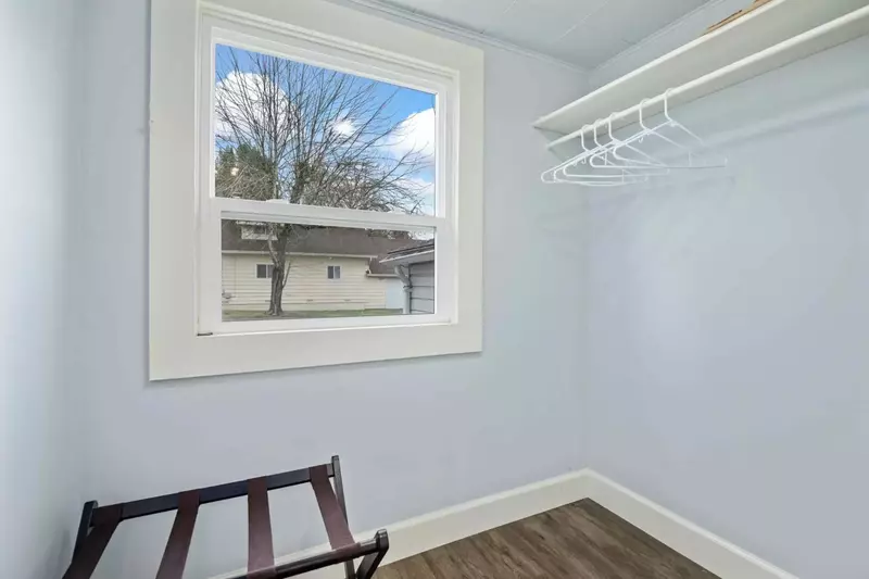 "this place was perfect. The hosts were accessible via text and everything was effortless. I’ll be back." - Brian