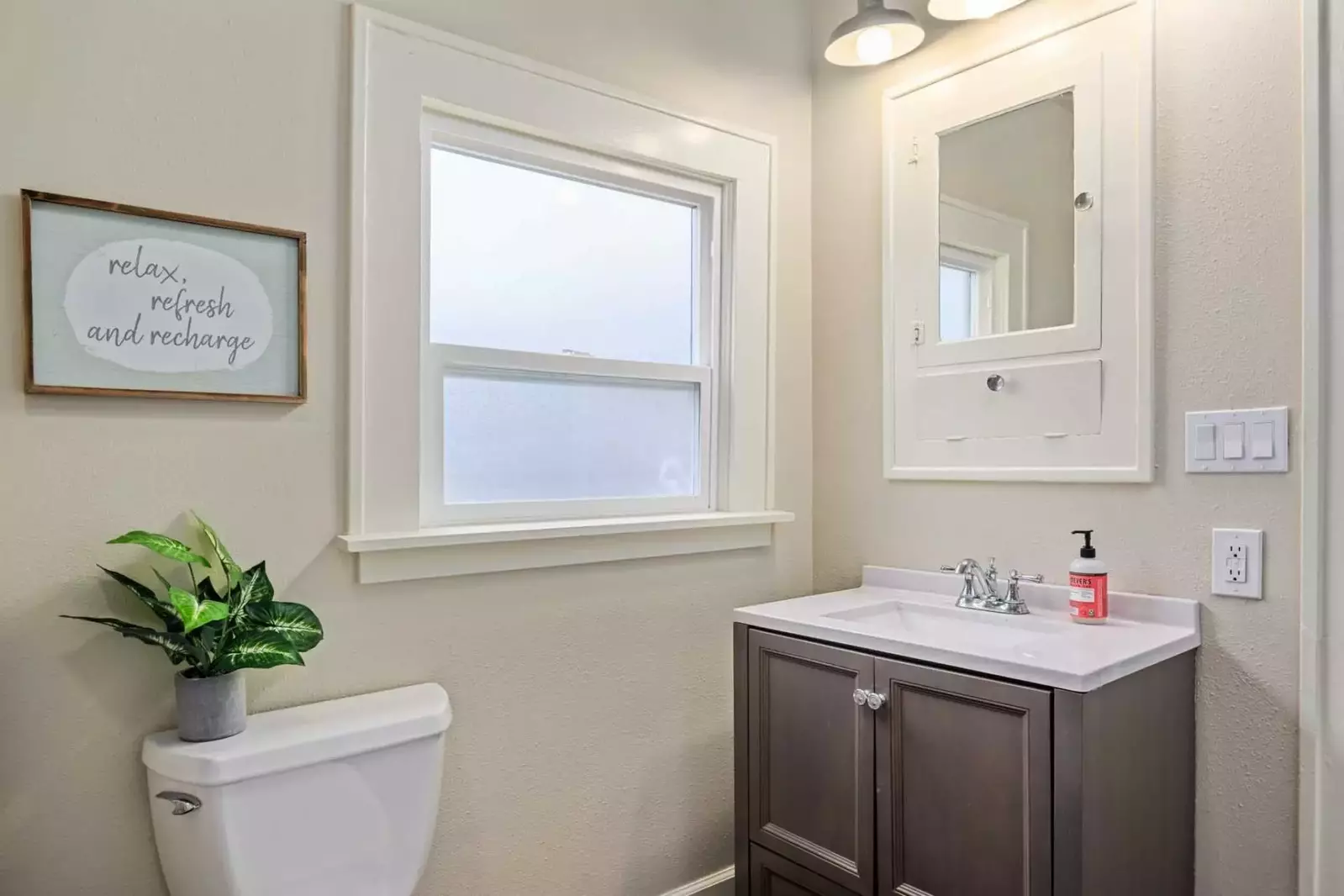 "We were looking for a place in town with a kitchen, and this place was perfect." - Steven