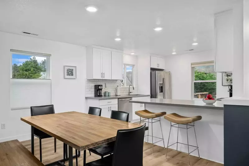 "The house was lovely and super comfortable with easy access to the beautiful and never crowded beach." - Lauren