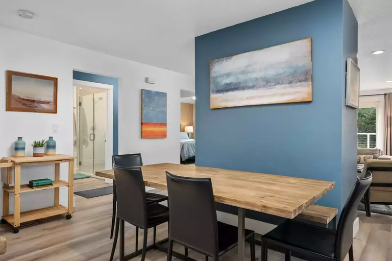 "We had an incredible time , perfect location within walking distance of the beach." - Claudio