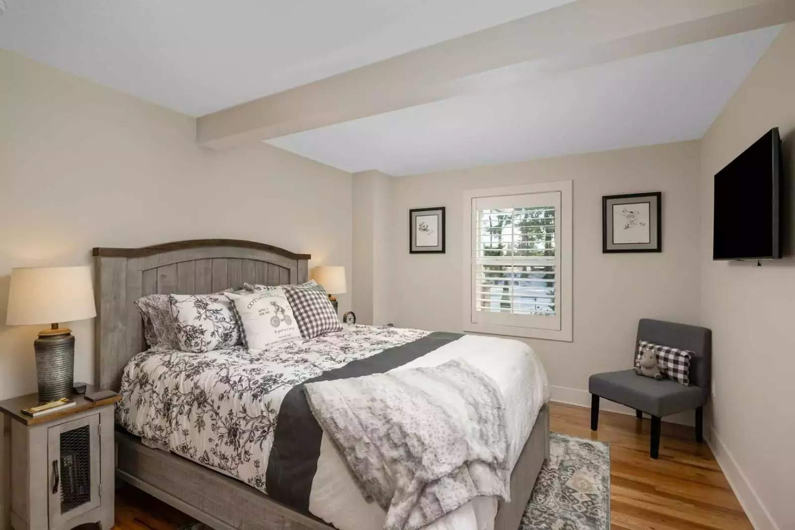 "Plenty of space to sleep, relax and enjoy time together! Lots of puzzles, games, toys and books to keep all age groups entertained." - Alicia