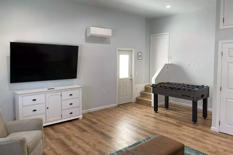 "Great location, comfortable accommodations and beautiful view!" - Mary