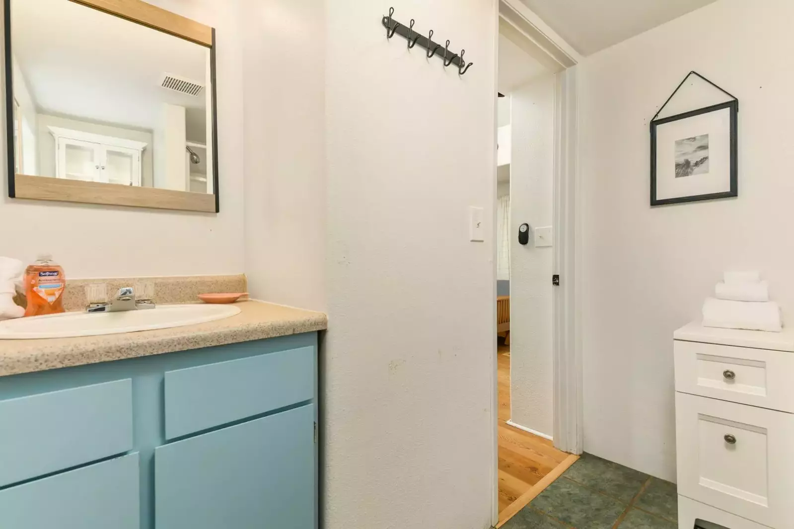 "Great value, 1min walk across the road and tracks to the beach!" - William