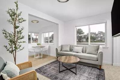 Inn at Rockaway Beach Unit #5